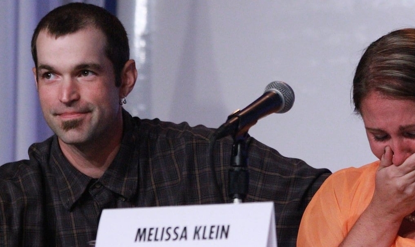 Aaron e Melissa Klein eram donos da confeitaria SweetCakes e criticaram a intolerância que tem atingido ambas as partes do processo judicial que enfrentam.