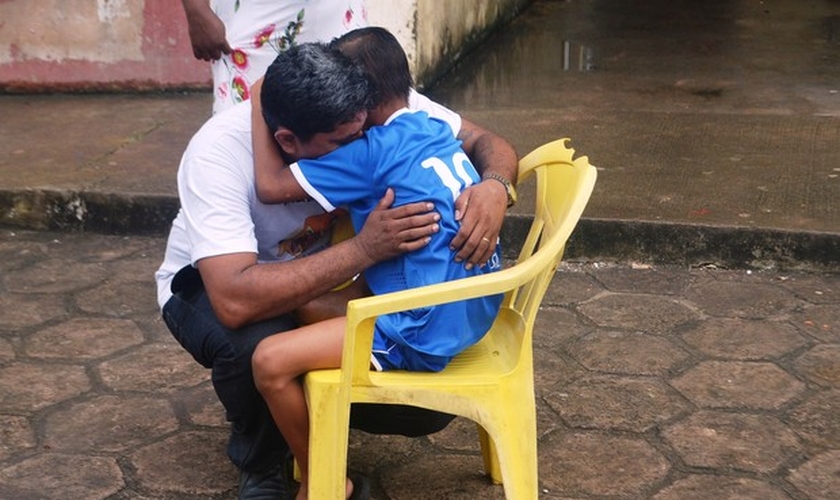 Reencontro entre os dois aconteceu neste sábado (18), em Macapá. (Foto: John Pacheco/G1)