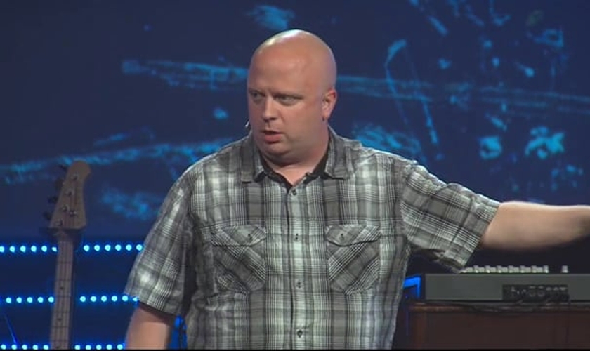 Atualmente, Caleb Kaltenbach é pastor na Discovery Church, em Simi Valley, California (EUA)