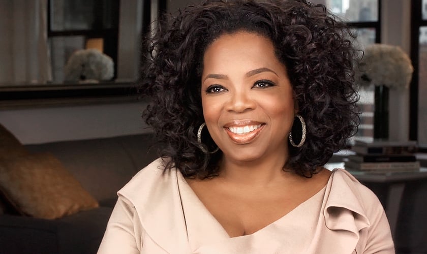 Oprah Winfrey é uma das apresentadoras de TV e empresárias mais conceituadas dos Estados Unidos. (Foto: Huffington Post)