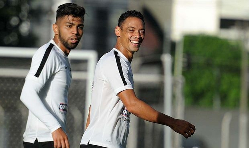 "Ter o Ricardo é um exemplo para todos", afirma Gabigol. (Foto: Divulgação)