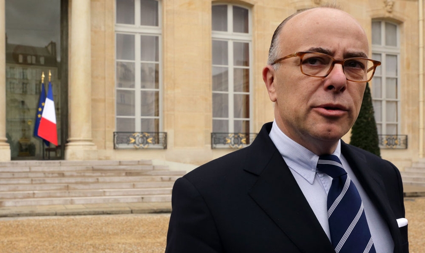 Ministro do Interior da França, Bernard Cazeneuve. (Foto: DR)