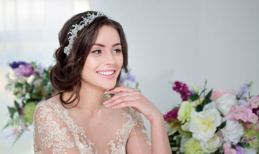 Como acabar com espinhas e olheiras no dia do casamento. (Foto: KrisCole/ThinkStock)