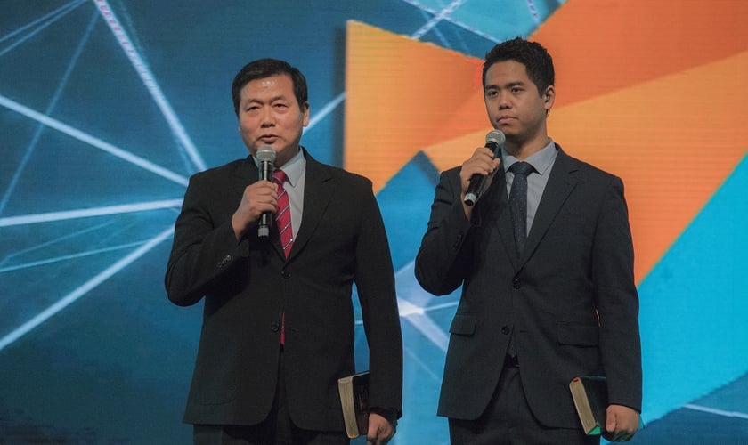 O pastor sul-coreano Min Chul Lim ministrou na abertura da Expo Cristã em São Paulo. (Foto: Guiame/Marcos Paulo Correa)