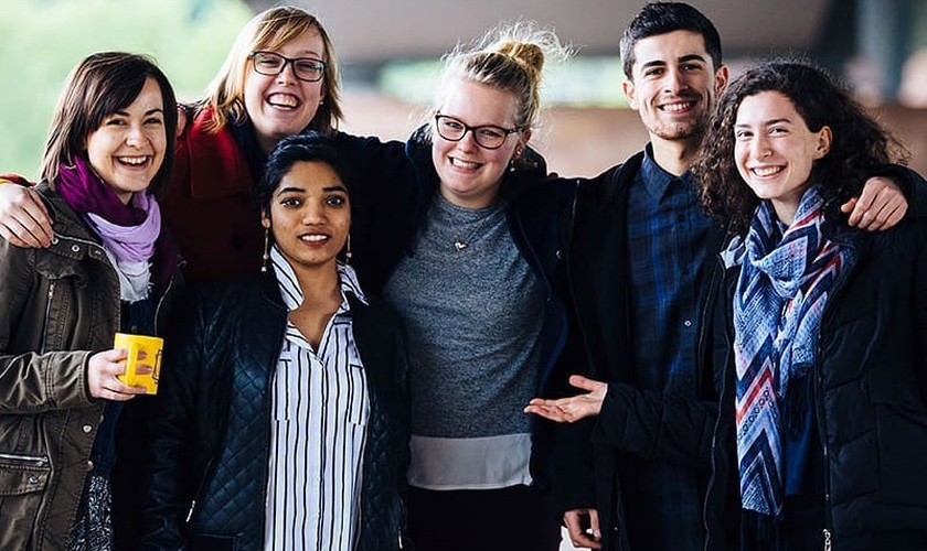 Movimento Revive Europa conta com estudantes cristãos para campanha de 40 semanas pelas nações europeias. (Foto: Reprodução/Instagram)