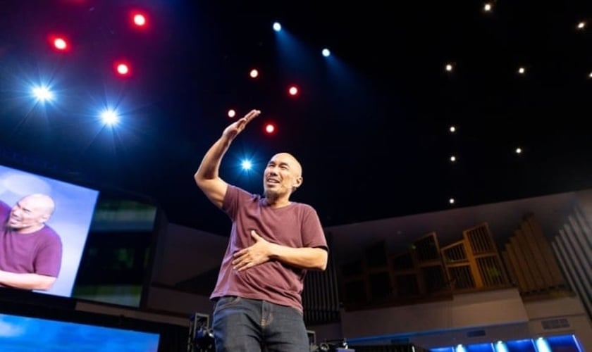 Francis Chan durante a Conferência Exponential na Primeira Igreja Batista de Orlando, na Flórida. (Foto: Danielle Smith)