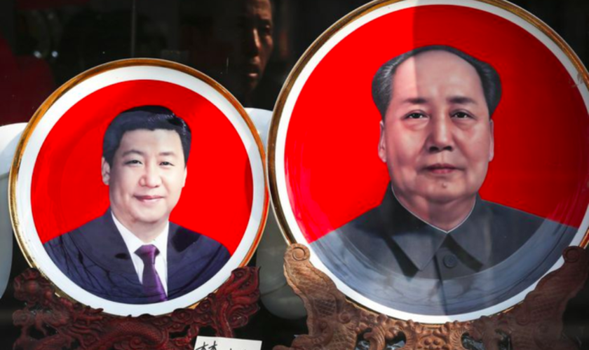 O presidente chinês Xi Jinping e o ex-presidente Mao Tse-Tung: muito em comum. (Foto: Reprodução/AP)