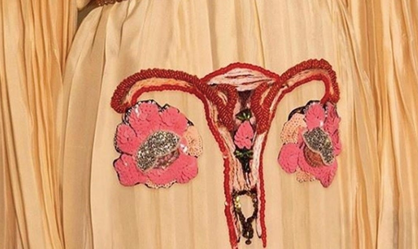 PeÃ§a da coleÃ§Ã£o da marca Gucci com tema favorÃ¡vel ao aborto. (Foto: ReproduÃ§Ã£o/Life Action)