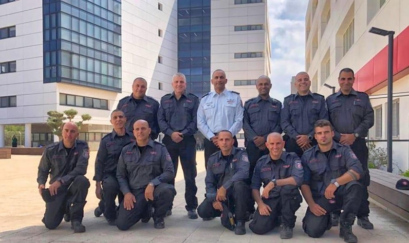 Delegação com 11 especialistas em incêndios florestais chega em Brasília nesta quarta-feira (4). (Foto: Embaixada de Israel)