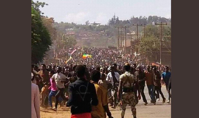 Protestos contra a violência aos cristãos na Etiópia. (Foto: Reprodução/Twitter)