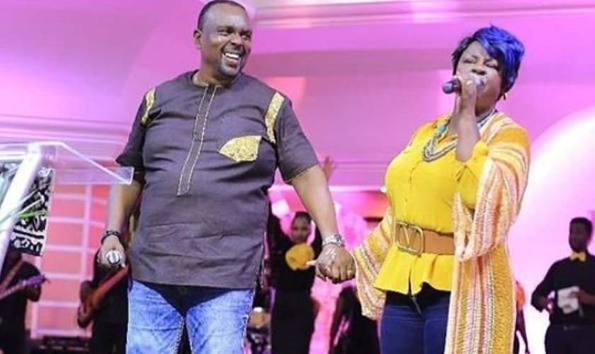 O casal de pastores Kathy e Allan Kiuna. (Foto: Reprodução/ Nairobiwire)