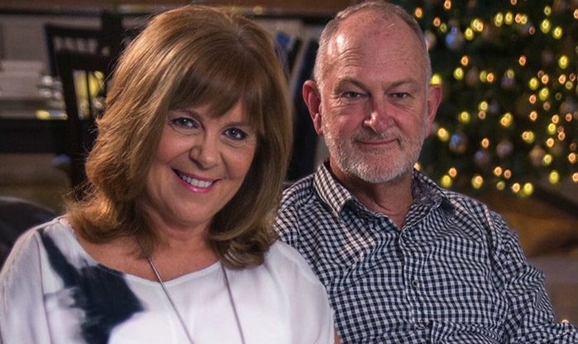Marilyn e Gary Skinner, fundadores da Igreja Watoto, na África Central. (Foto: Reprodução/UG News)