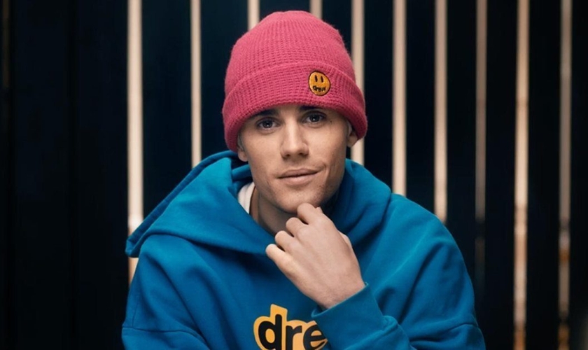 Imagem do cantor no documentário 'Justin Bieber: Seasons'. (Foto: YouTube Originals)