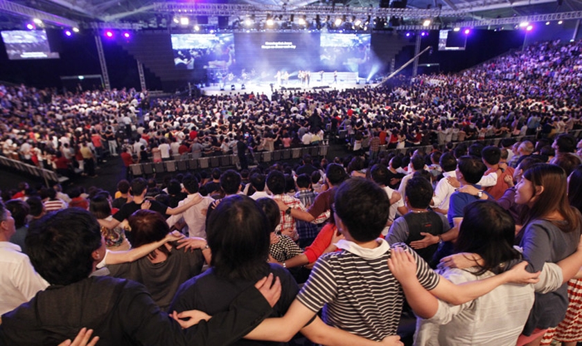 Cultos na City Harvest Church, em Singapura. (Foto: Reprodução/City Harvest Church)
