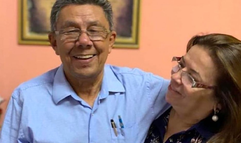 Os pastores Romilda Pinto e Claudionor Lucas Cardoso. (Foto: Reprodução/Arquivo Pessoal/Só Notícias)