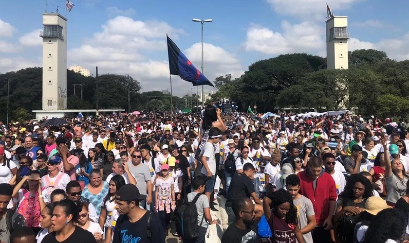 Fiéis participam da Marcha para Jesus em São Paulo em 2019. (Foto: Patricia Figueiredo/G1)
