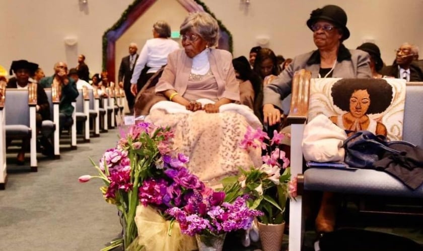 Hester Ford durante culto na Igreja Batista em Charlotte, nos EUA. (Foto: Macedonia Baptist Church of Charlotte)