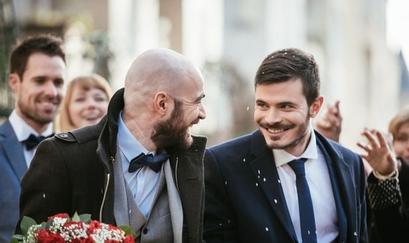 Irlanda passa a autorizar casamento religioso entre gays. (Foto: Reprodução / Getty)