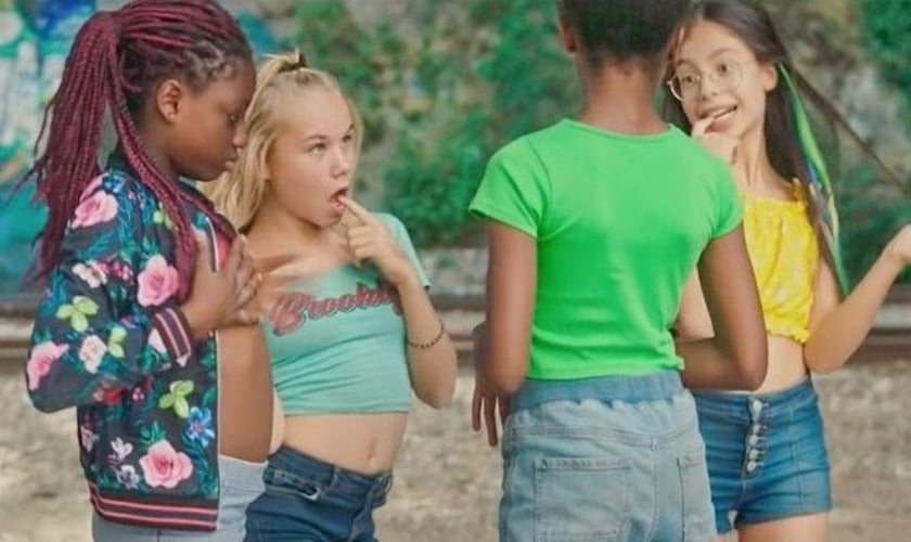 Lançado na Netflix, o filme francês "Cuties" ("Lindinhas") está sendo acusado de erotizar garotas de 11 anos e promover a pedofilia. (Imagem: Reprodução)