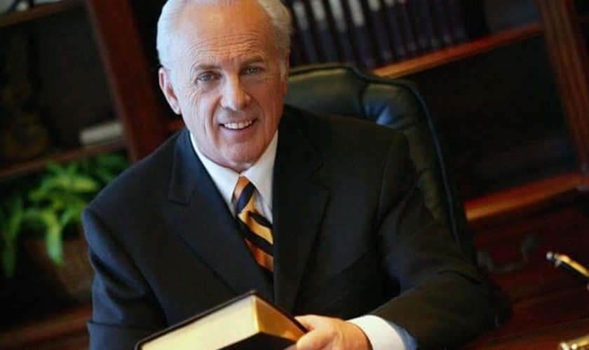 John MacArthur durante ministração. (Foto: Reprodução / Contend for Truth)