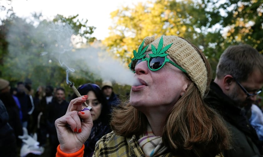 Canadá é um dos países que tem cannabis liberada para uso recreativo. (Foto: Carlos Osorio/Reuters)