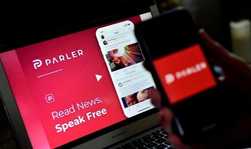 Parler, que foi lançado em 2018, opera de maneira muito semelhante ao Twitter. (Foto: Reprodução / Yahoo)