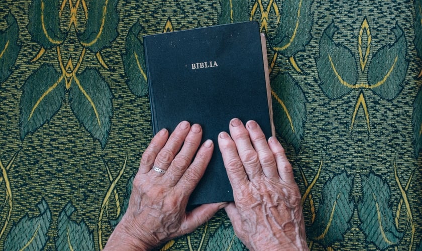 Bíblia também foi o livro mais lido em 2020. (Foto: Raul Petri/Unsplash)