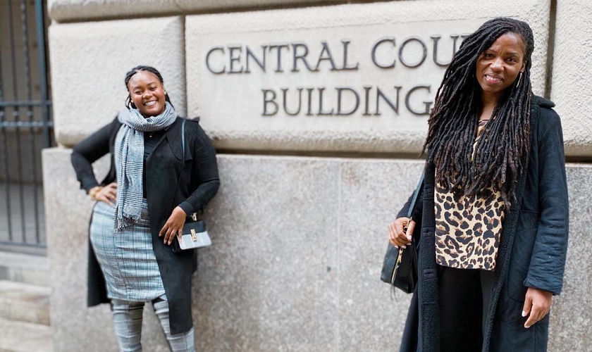 Bevelyn Beatty (à esquerda) e Edmee Chavannes (à direita) foram processadas pela procuradora-geral do estado de Nova York. (Foto: Bevelyn Beatty)