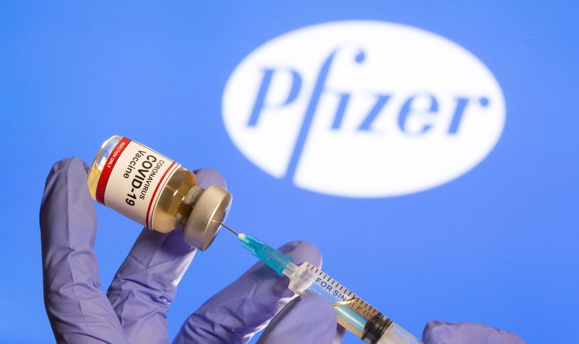 Vacina da Pfizer reduziu em 75% as infecções pelo coronavírus menos de 1 mês após primeira dose, aponta estudo preliminar. (Foto: REUTERS/Dado Ruvic/Direitos Reservados)