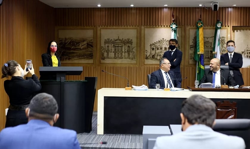 Câmara Municipal de Natal aprova projeto de lei que impede fechamento de igrejas durante pandemia. (Foto: Elpídio Júnior/CMN/Divulgação)