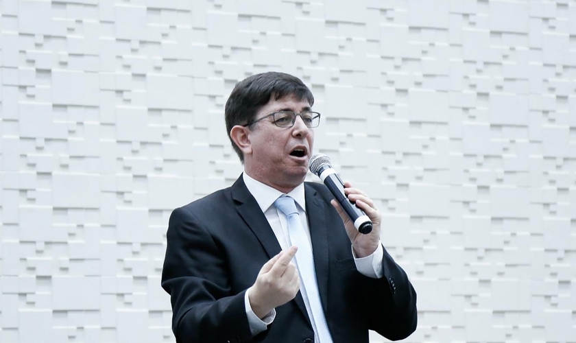 Em entrevista exclusiva ao Guiame, o teólogo Ciro Zibordi comenta sobre o crescimento da Teologia Pentecostal. (Foto: Reprodução/Instagram).