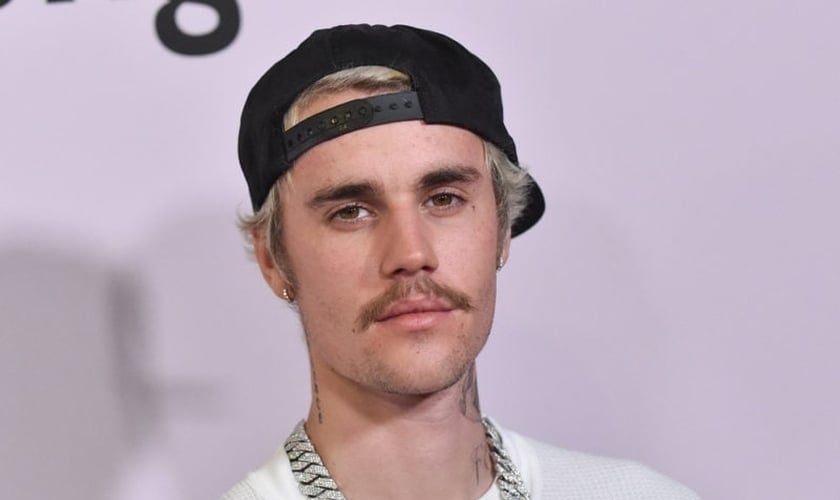 Legenda: Justin Bieber lançou álbum de páscoa neste final de semana. (Foto: Relevant Magazine).