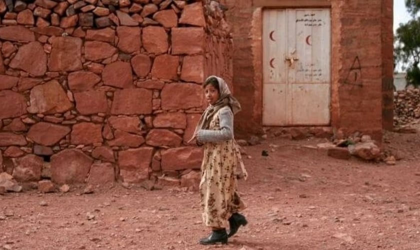 Para punir os cristãos iemenitas, até as meninas podem ser forçadas ao casamento com um muçulmano, já que não existe idade mínima para o matrimônio. (Foto: Portas Abertas)