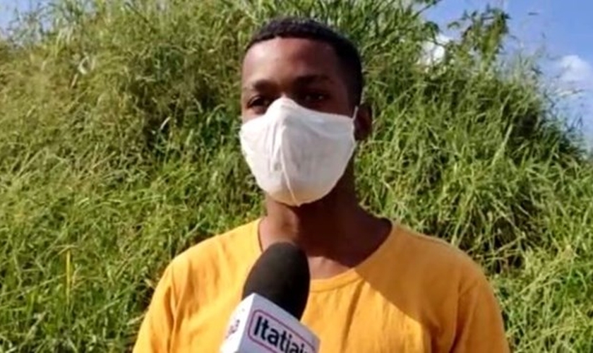 O homem confessou ter assaltado os cristãos no monte e afirmou estar arrependido. (Foto: Rádio Itatiaia).