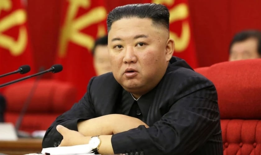 O reconhecimento do ditador Kim Jong-un, de que há fome no país, demonstra a gravidade da situação na Coreia do Norte. (Foto: KCNA via KNS/AFP Getty Images)