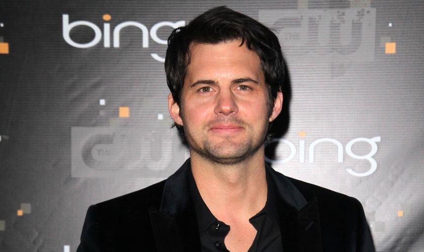 Kristoffer Polaha em festa de estreia na Califórnia, em 2011. (Foto: Reprodução)