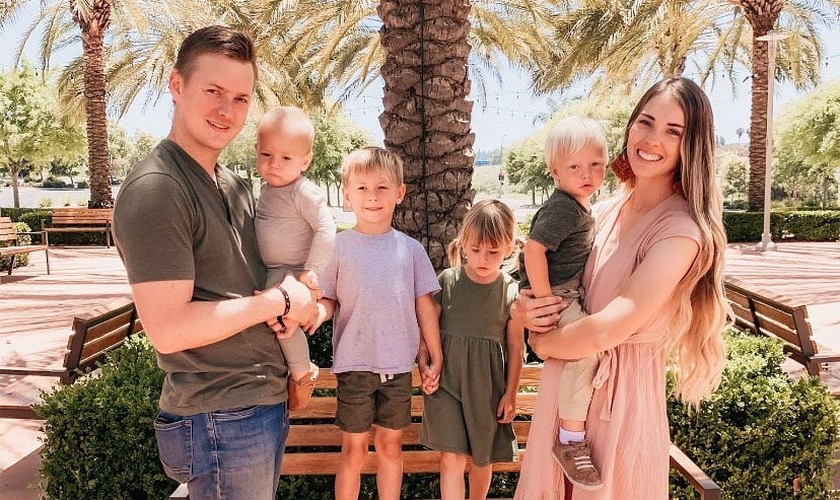 Paige Hilken morreu aos 28 anos e deixou marido e cinco filhos. (Foto: Instagram)