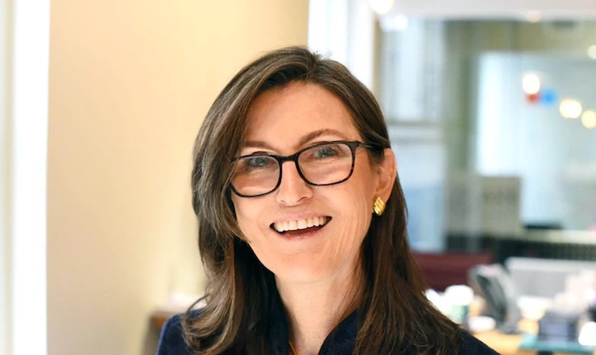 A economista Catherine Wood. (Foto: Reprodução / Insider)