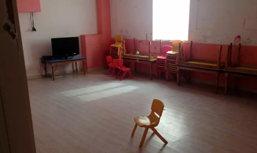 Mais de 30 oficiais do Partido Comunista Chinês invadiram a escola no início deste mês. (Foto: Reuters/Christian Shepherd).