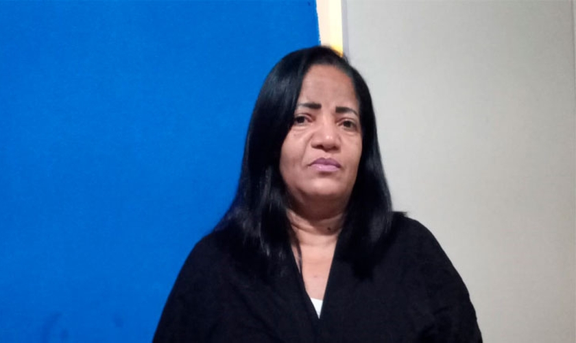 Kátia da Silva foi curada da dengue hemorrágica, uma doença com grave risco à vida. (Foto: Site Mulher Cristã).