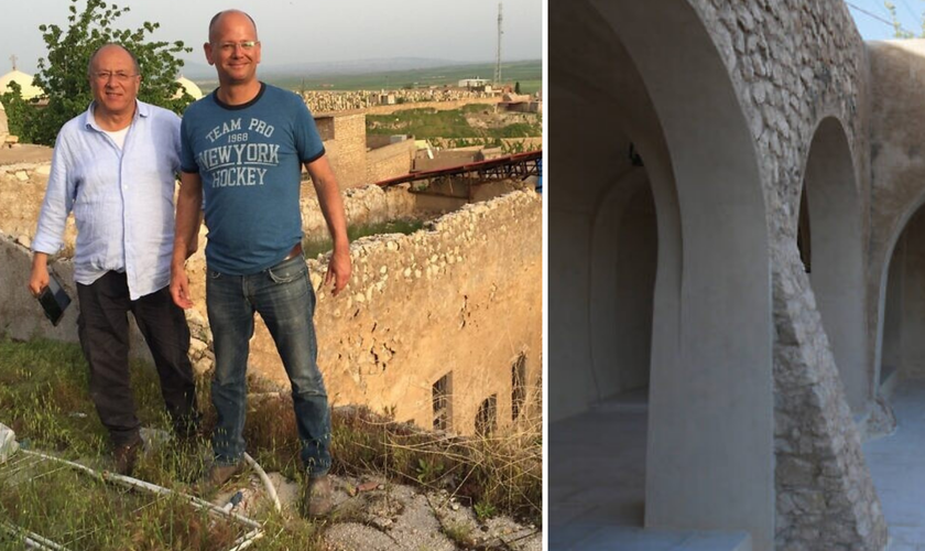 Yaacov Schaffer (à esq.) e Meir Ronen, em Alqosh, ao lado da tumba destruída; à direita, o patrimônio restaurado. (Foto: Reprodução / Yaacov Schaffer)