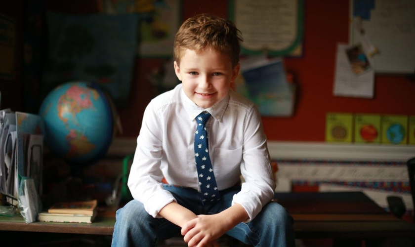 Aacen White, de 9 anos, se prepara para participar do National Bible Bee Championship. (Foto: Thomas Wells/The Northeast Mississippi Daily Journal via AP)