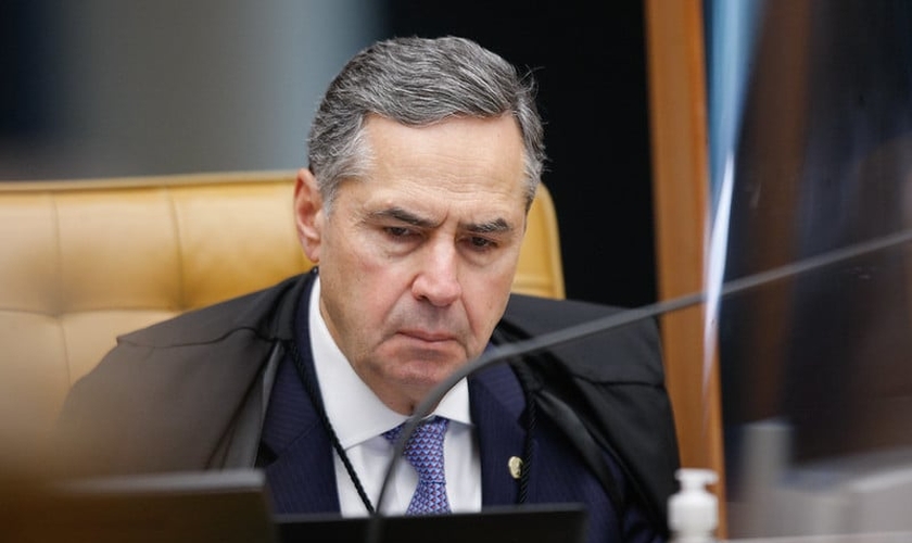 Ministro Roberto Barroso em sessão plenária realizada por videoconferência. (Foto: Fellipe Sampaio /SCO/STF)