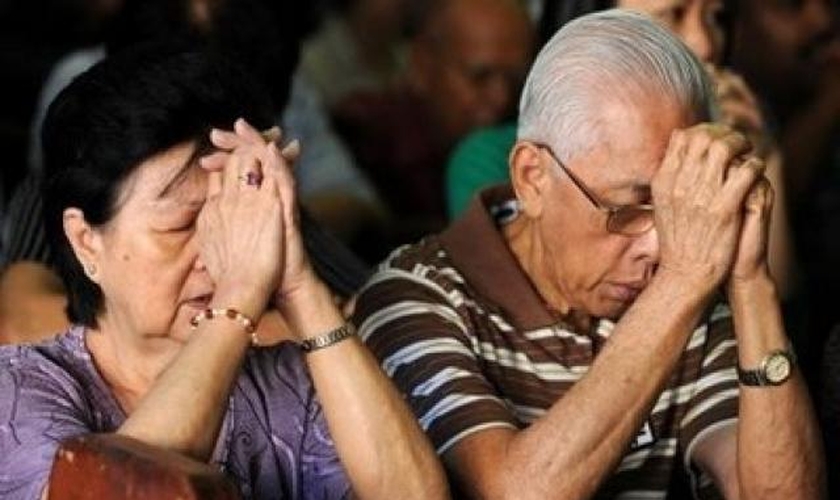 Spring e seus 9 irmãos foram proibidos de ir à igreja, mas não desistiram de ganhar os pais para Jesus. (Foto: Herald Malaysia).