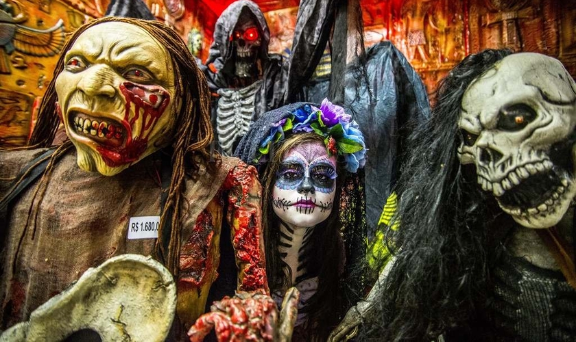 O Halloween é uma festa ligada à cultura americana, mas tem sido celebrada em diversos países, inclusive no Brasil. (Foto: DPA)