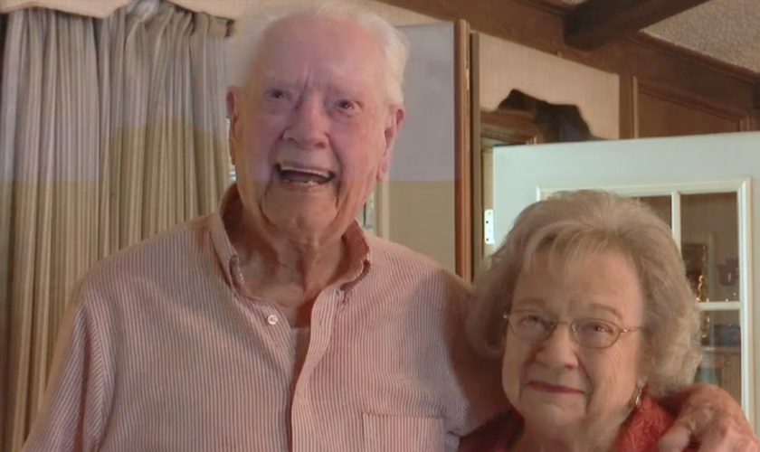 Pastor Jack Hetzel e sua esposa, Patsy. (Foto: Reprodução/KETK-TV)