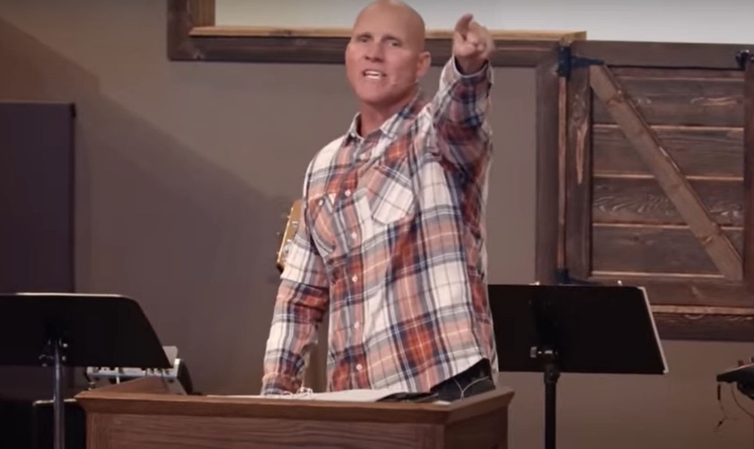 Pastor Shane Idleman, fundador da Westside Christian Fellowship em Lancaster, Califórnia. (Foto: Captura de tela/Youtube)