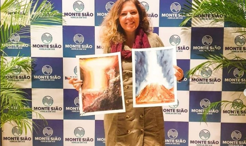 Raquel Falk foi convidada para apresentar seus quadros no museu mais visitado do mundo. (Foto: Divulgação).