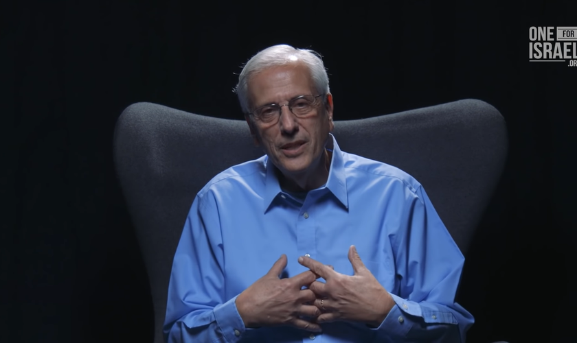 Steve Weiler conheceu Yeshua ao assistir o filme “A Maior História Já Contada”. (Foto: YouTube/One for Israel Ministry).
