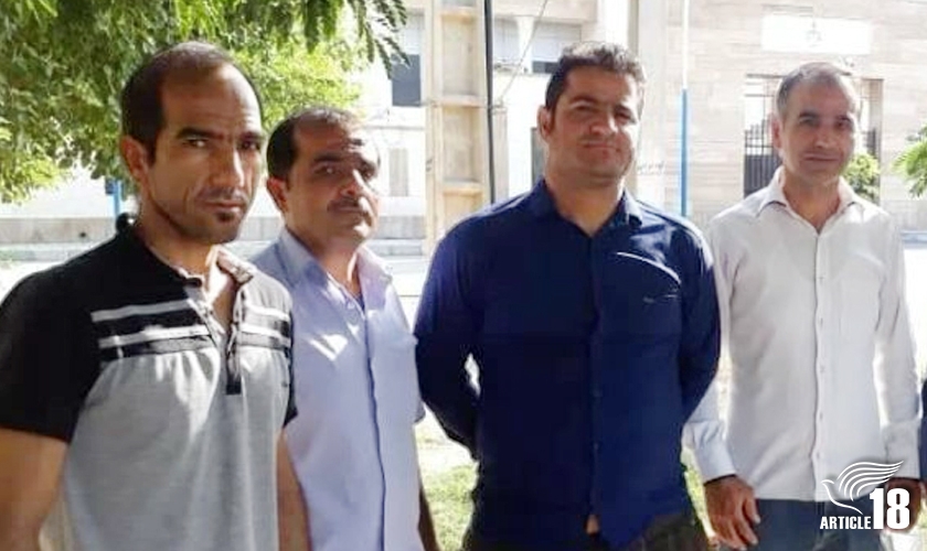 Quatro dos oito cristãos forçados à reeducação islâmica. (Foto: Article 18).